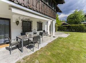 hoellentalchalet-ferienwohnung-terrasse2.jpg